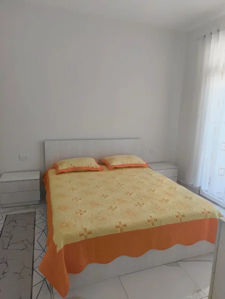 Tirane, jepet me qera apartament 1+1+Ballkon Kati 7, 65 m² 500 € (Pas Concord Center,tek 5 Maj, Tiranë)