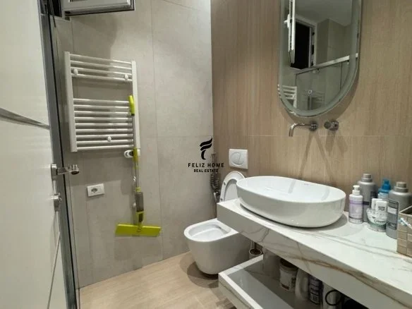 Tirane, jepet me qera apartament 1+1+Ballkon Kati 6, 63 m² 800 € (RRUGA E KOSOVAREVE)