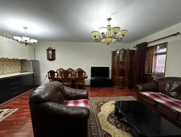 Tirane, jepet me qera apartament 2+1 Kati 5, 100 m² 700 € (RRUGA FORTUZI)