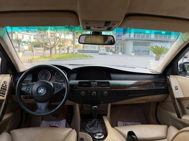 Fier, shes makine OKAZION-BMW 525-2.5 BENZIN GAZ-2005-AUTOMATIK Benzin+Gaz, blu e errët automatik Klima 285.000 km 3.300 €