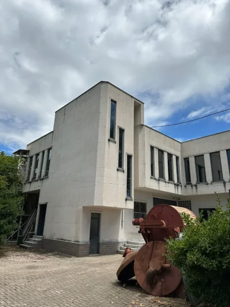 Durres, shitet ambjent biznesi Kati 0, 690 m² 560.000 € (Ura e Dajlanit)