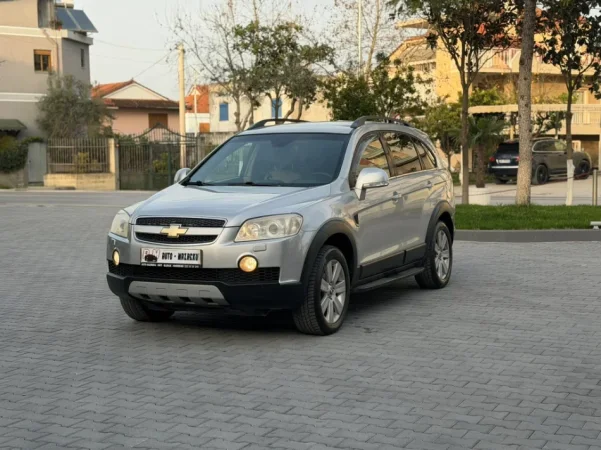 Fier, shes makine CHERVOLET CAPTIVA-2.0 DIESEL-2007-AUTOMATIK-7 VENDSHE-NDERROHET Nafte, gri metalizato automatik Kondicioner 168.000 km 4.500 €