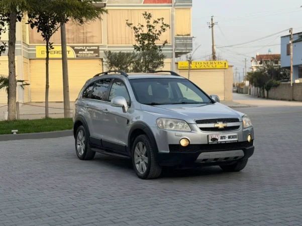 Fier, shes makine CHERVOLET CAPTIVA-2.0 DIESEL-2007-AUTOMATIK-7 VENDSHE-NDERROHET Nafte, gri metalizato automatik Kondicioner 168.000 km 4.500 €