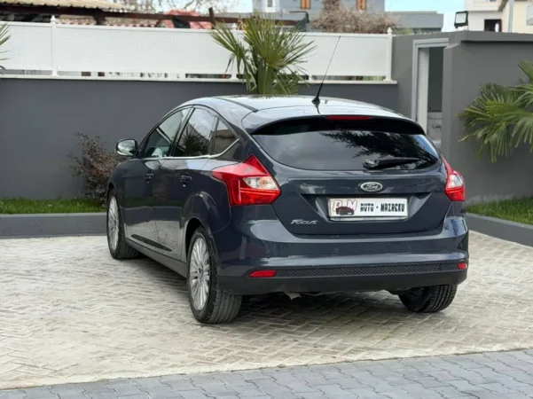 Fier, shes makine FORD FOCUS-1.6 DIESEL-2011-MANUAL 6 MARSHA-XHAMA TE ZINJ Benzin+Gaz, gri e erret manuale Klima 285.000 km 4.200 €