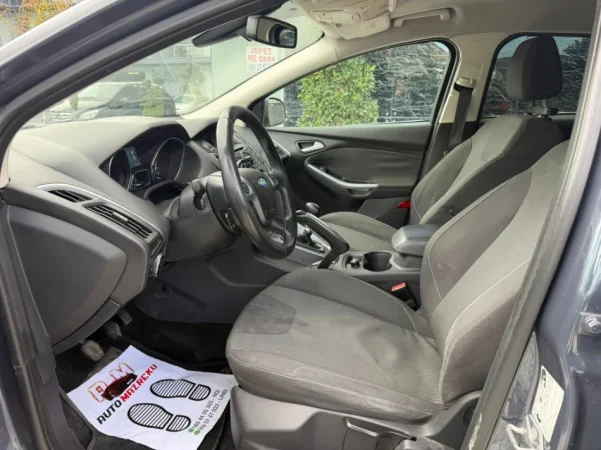 Fier, shes makine FORD FOCUS-1.6 DIESEL-2011-MANUAL 6 MARSHA-XHAMA TE ZINJ Benzin+Gaz, gri e erret manuale Klima 285.000 km 4.200 €