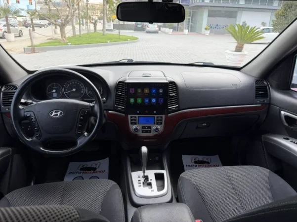 Fier, shes makine HUYNDAI-2.2 DIESEL-2007-4WD-AUTOMATIK-6+1 VENDSHE- Nafte, e bardhë automatik Klima 249.000 km 5.000 €