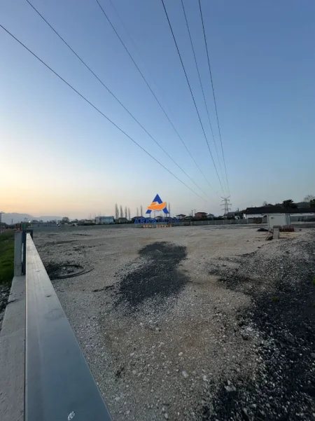 Tirane, jepet me qera truall , 5.050 m² 