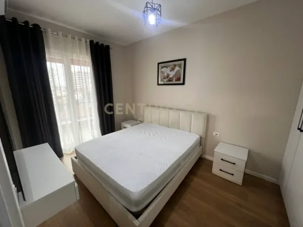 Tirane, jepet me qera apartament 1+1 Kati 3, 64 m² 550 € (5 maji)