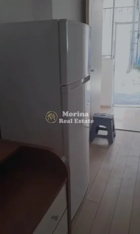 Tirane, jepet me qera apartament 1+1 Kati 1, 45 m² 450 € (21 Dhjetori)