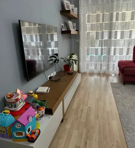 Tirane, jepet me qera apartament 1+1 Kati 2, 73 m² 650 € (Don Bosko)