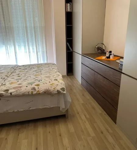 Tirane, jepet me qera apartament 1+1 Kati 2, 73 m² 650 € (Don Bosko)