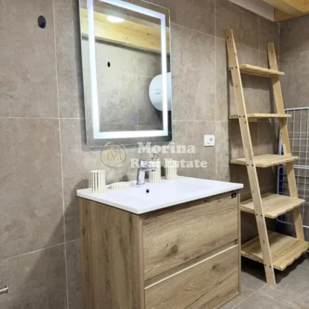 Tirane, jepet me qera apartament 1+1 Kati 1, 75 m² 750 € (Rruga e Durresit)