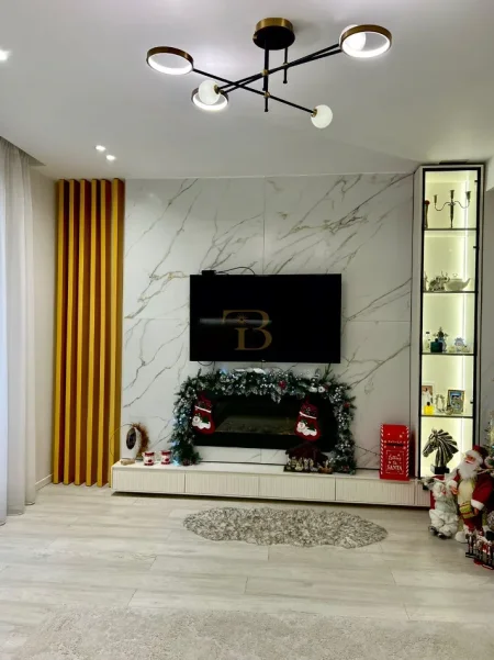 Tirane, shitet apartament 2+1+Ballkon Kati 6, 110 m² 375.000 € (komuna e Parisit)
