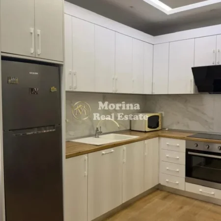 Tirane, jepet me qera apartament 2+1 Kati 5, 100 m² 650 € (Rruga Kavajes)