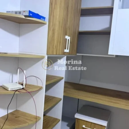 Tirane, jepet me qera apartament 2+1 Kati 5, 100 m² 650 € (Rruga Kavajes)