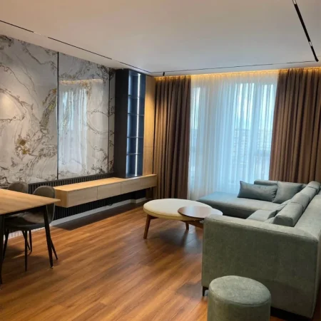 Tirane, jepet me qera apartament 1+1+Ballkon , 70 m² 700 € (Rruga Jordan Misja)