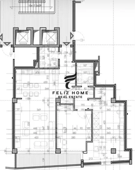 Tirane, jepet me qera zyre Kati 4, 131 m² 2.000 € (BLLOKU)