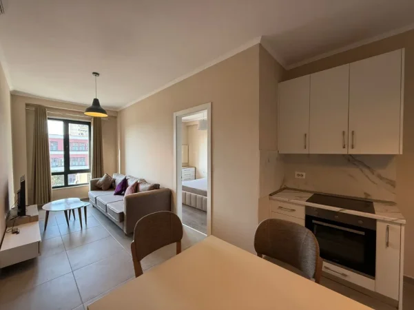 Tirane, jepet me qera apartament 1+1 Kati 3, 60 m² 450 € (rruga xhanfize keko)