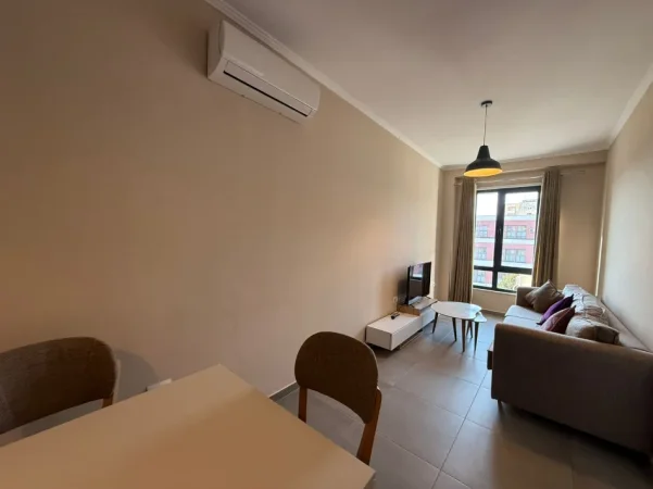 Tirane, jepet me qera apartament 1+1 Kati 3, 60 m² 450 € (rruga xhanfize keko)