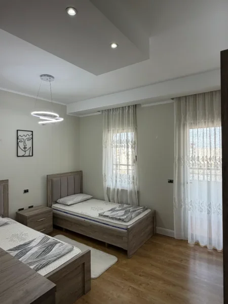 Tirane, shitet apartament 2+1 Kati 6, 102 m² 166.000 € (Rruga Mikel Maruli)