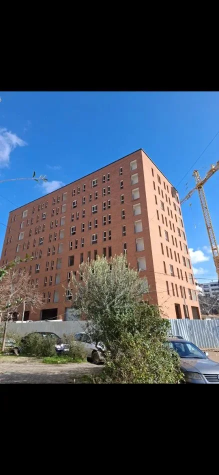 Tirane, shitet apartament 1+1 Kati 7, 67 m² 104.000 € (KOMPLEKSI AOS)