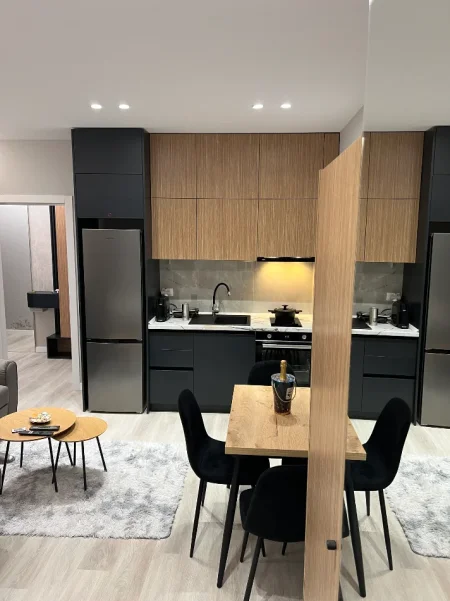 Durres, jepet me qera nga Pronari, pa-komision garsonier 1+1 Kati 5, 35 m² 50 € (Golem prane Miami Beach 2)