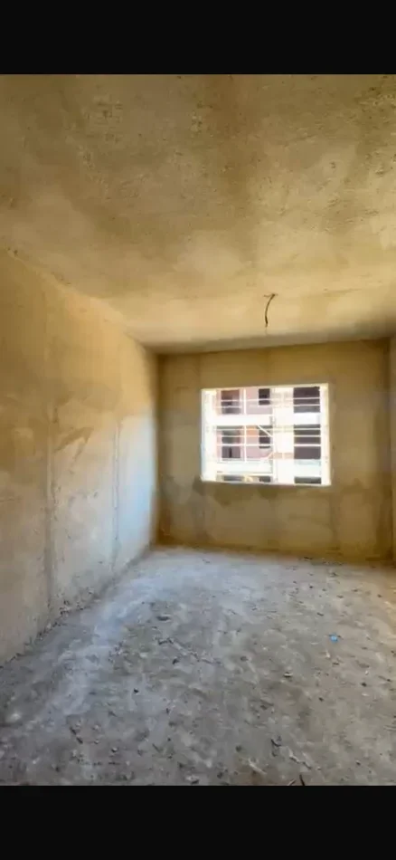 Tirane, shitet apartament 2+1 Kati 1, 100 m² 85.000 € (Kamez)