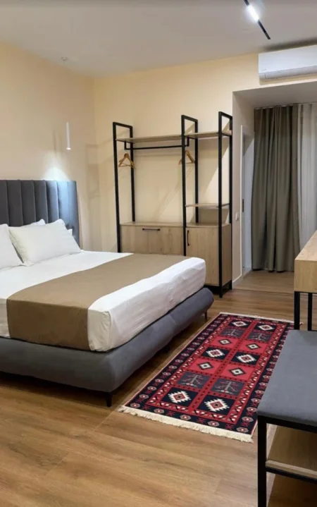 Tirane, shitet hotel Kati 4, 400 m² 725.000 € (Rruga e Elbasanit)