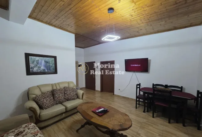 Tirane, jepet me qera apartament 1+1 Kati 3, 75 m² 400 € (Varri i Bamit)
