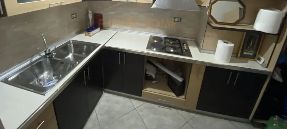 Tirane, jepet me qera ambjent biznesi Kati 2, 130 m² 1.200 € (donbosko)