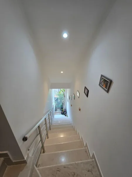 Tirane, shitet apartament duplex 2+1+Ballkon Kati 1, 103 m² 310.000 €