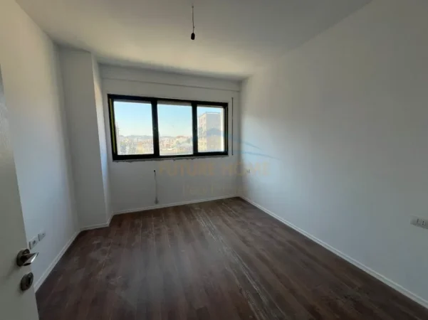 Tirane, shitet apartament 2+1 Kati 4, 108 m² 243.900 € (OXHAK)