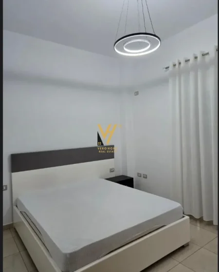 Tirane, jepet me qera apartament 1+1+Ballkon Kati 0, 60 m² 450 € (QYTET STUDENTI)