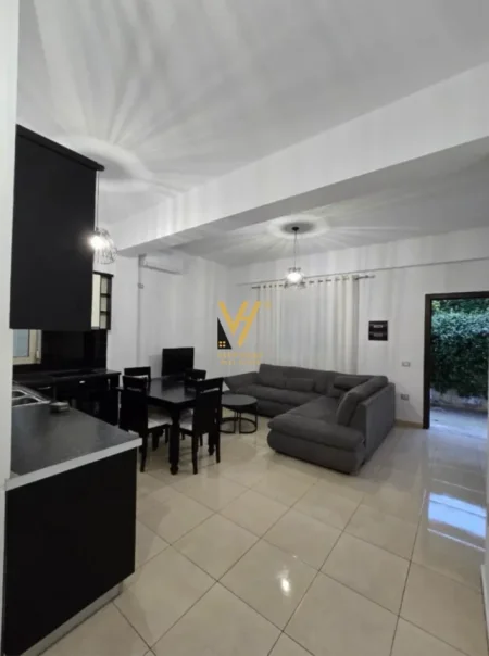 Tirane, jepet me qera apartament 1+1+Ballkon Kati 0, 60 m² 450 € (QYTET STUDENTI)