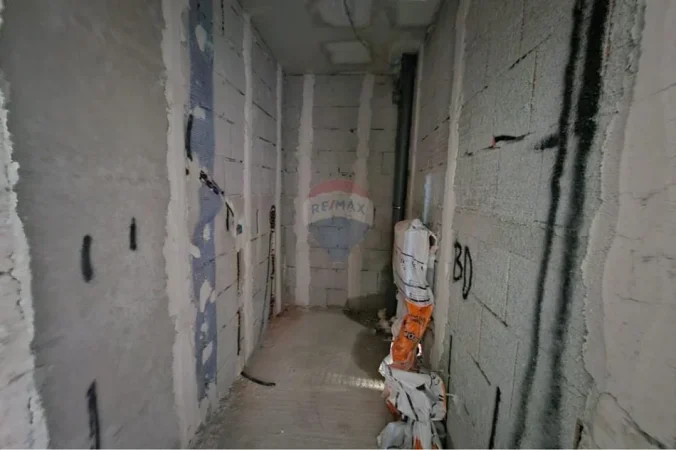 Tirane, shitet 1+1 , 61 m² 152.200 € (Rruga e Elbasanit)