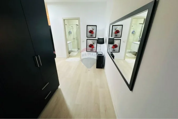 Tirane, shitet apartament 1+1 Kati 1, 130 m² 183.000 € (Rruga Albanopoli)