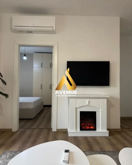 Tirane, jepet me qera apartament 2+1+Ballkon Kati 8, 95 m² 500 €,  5 Maji, Tirane (Rruga Abdyl Paja)