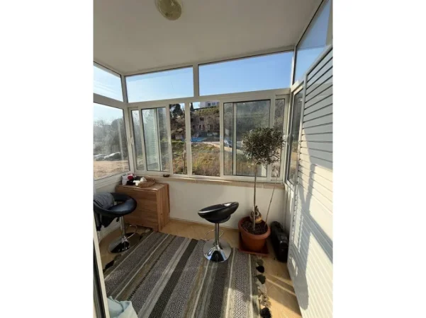 Tirane, shes apartament 2+1+Ballkon Kati 1, 106 m² 160.000 € (Fresku)