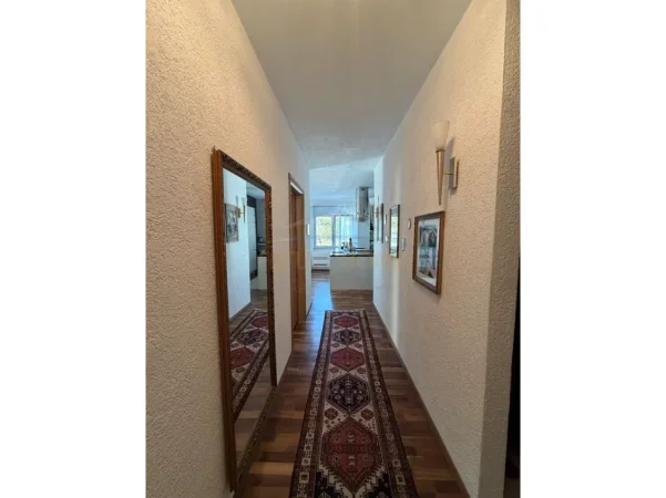 Tirane, shes apartament 2+1+Ballkon Kati 1, 106 m² 160.000 € (Fresku)
