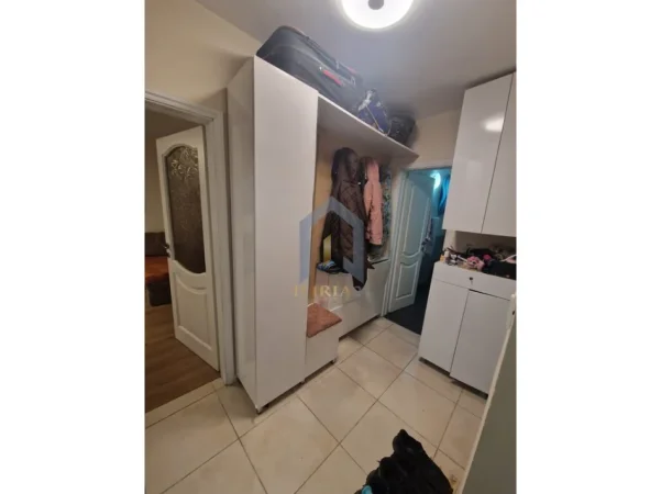 Tirane, shitet apartament 1+1+Ballkon Kati 4, 49 m² 125.000 € (Apartament 1+1 per shitje tek Harry Fultz)