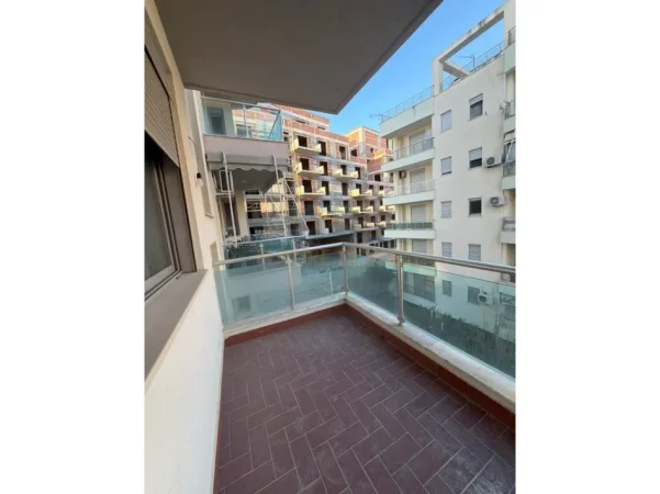 Durres, shitet apartament 1+1+Ballkon Kati 4, 58 m² 82.000 € 