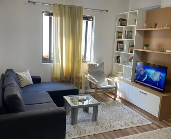 Tirane, shitet apartament 1+1 Kati 2, 48 m² 99.000 € (21 Dhjetori)