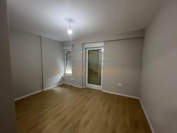 Tirane, shitet apartament 3 Katshe , 197 m² 390.000 € (FARKE , ABA RESIDENCE)