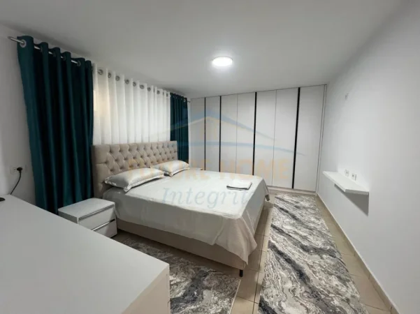 Tirane, jepet me qera shtepi Kati 1, 90 m² 450 € (Mjull Bathore)