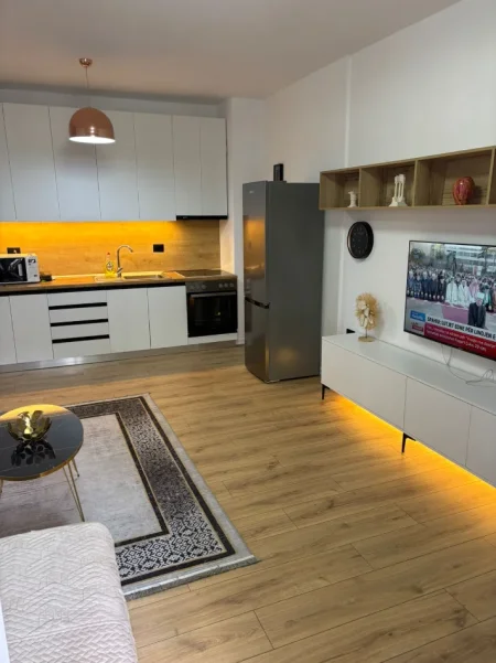 *Me Qera : 2+1+2wc 📍Report Tv (Ish Parku) - Pallat V.2023 - S.100m² - Kati.5 - 70,000 Leke || Vendodhje Perfekte✨️ *