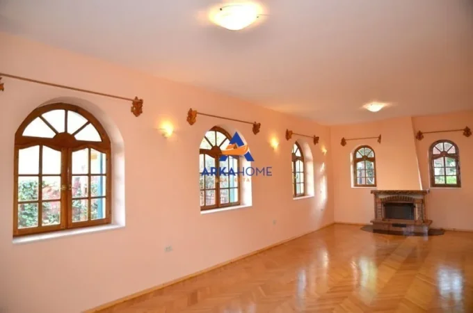 Tirane, jepet me qera apartament 3 Katshe Kati 4, 450 m² 1.500 € 