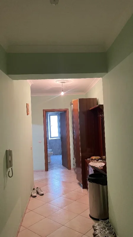 Tirane, jap me qera apartament 1+1+Ballkon Kati 4, 74 m² 400 €