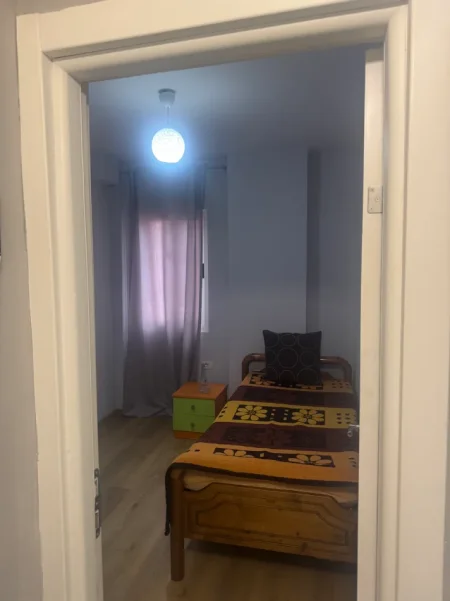 Tirane, jepet me qera apartament 3+1+Ballkon Kati 3, 90 m² 550 € (https://maps.google.com/?q=41.308064,19.803331)