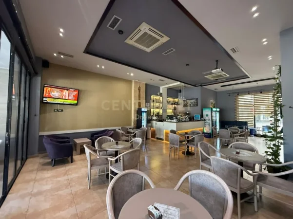 Tirane, shitet bar-kafe Kati 0, 106 m² 310.000 € (Rruga e Dibres,Prane komisariatit Nr.4)