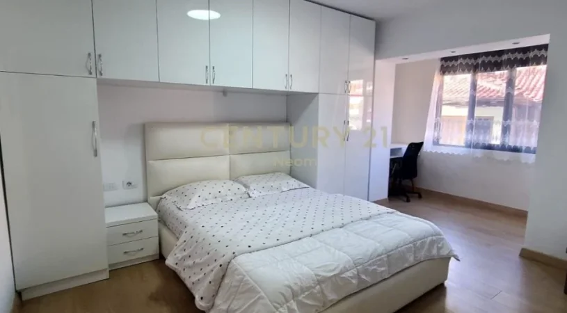 Tirane, jepet me qera apartament 1+1 Kati 2, 66 m² 600 € (Myslym Shyri)